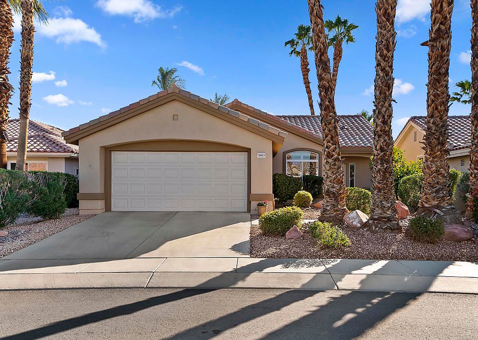 1st image of 78953 Waterford Ln