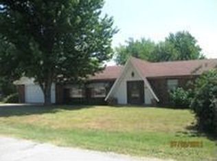 114 1st St, Goodman, MO 64843