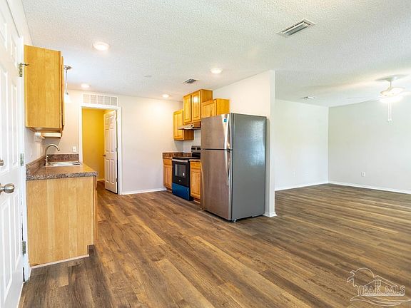 4th image of 5895 Tryton Cir