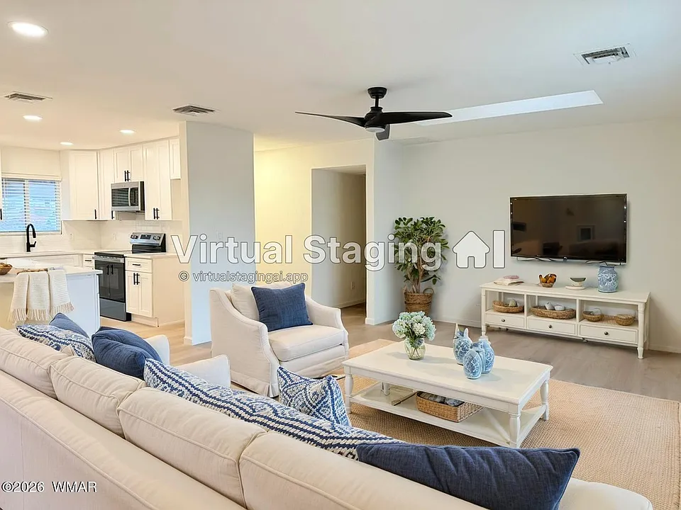 412 W 8th St S