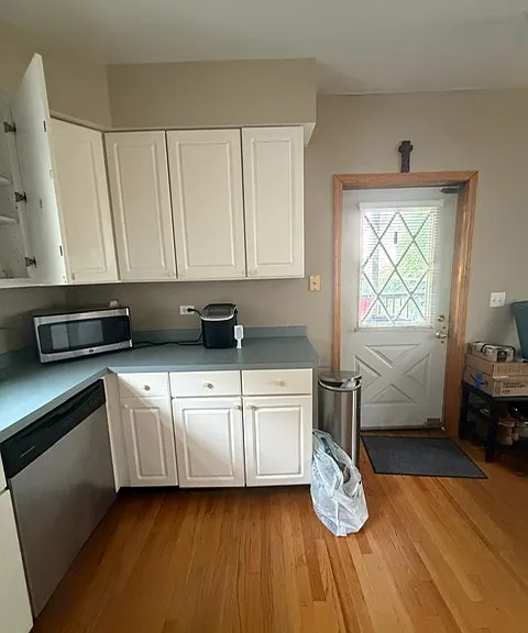 3029 N Seminary Ave #2 — Photo 4