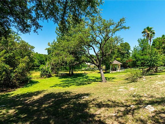 5th image of 104 Cold Water Ln