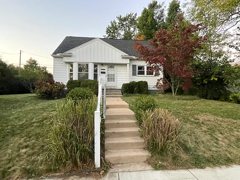 2112 Alice St — Photo 13
