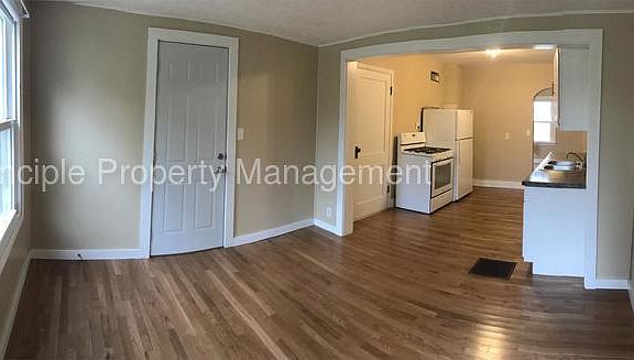 2nd image of 2004 N Northcrest Dr