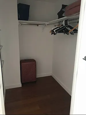 Rented by E Realty International Corp | media 14