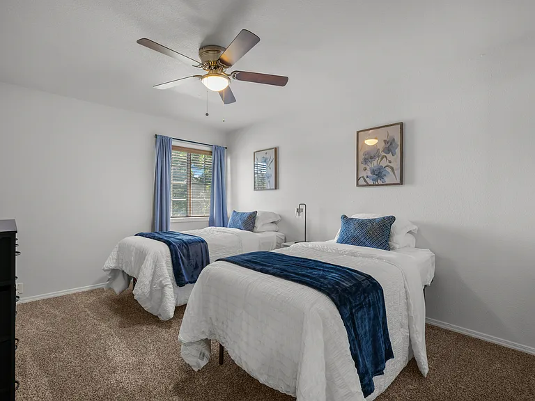 1528 E Falconrim Ct — Photo 54