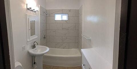 1010 E. Appleton - Unit 3 - bathroom