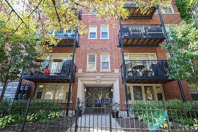 1st image of 4422 N Ashland Ave APT 1E
