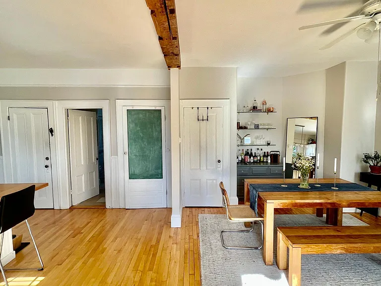 427 Preble St #2 — Photo 4