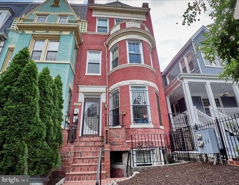 1st image of 3517 10th St NW