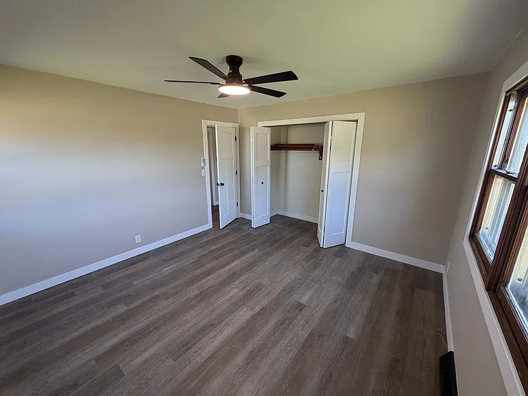 652 W Macarthur Ave — Photo 16