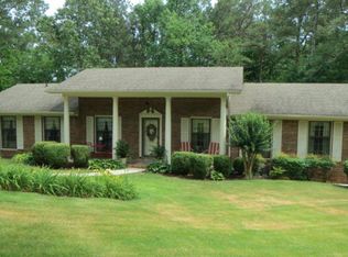 1704 Rio Vista Dr, Dalton, GA 30720