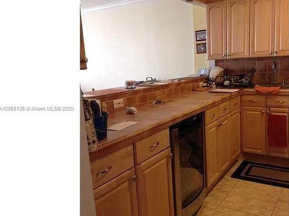4th image of 5701 Collins Ave APT 605