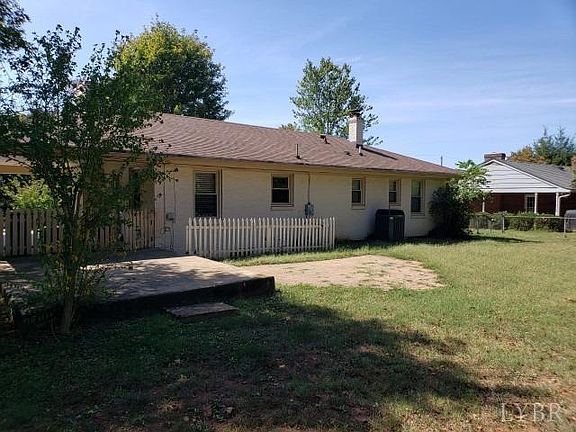 3rd image of 424 Atlanta Ave
