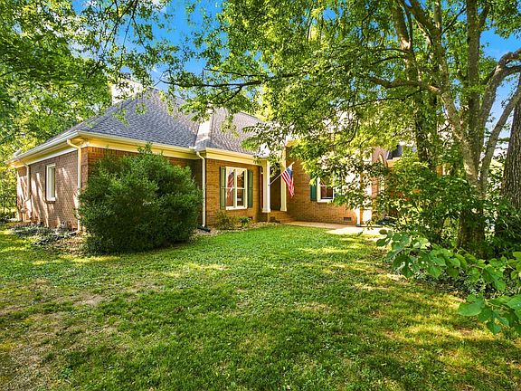 3rd image of 2907 Parsons Ct