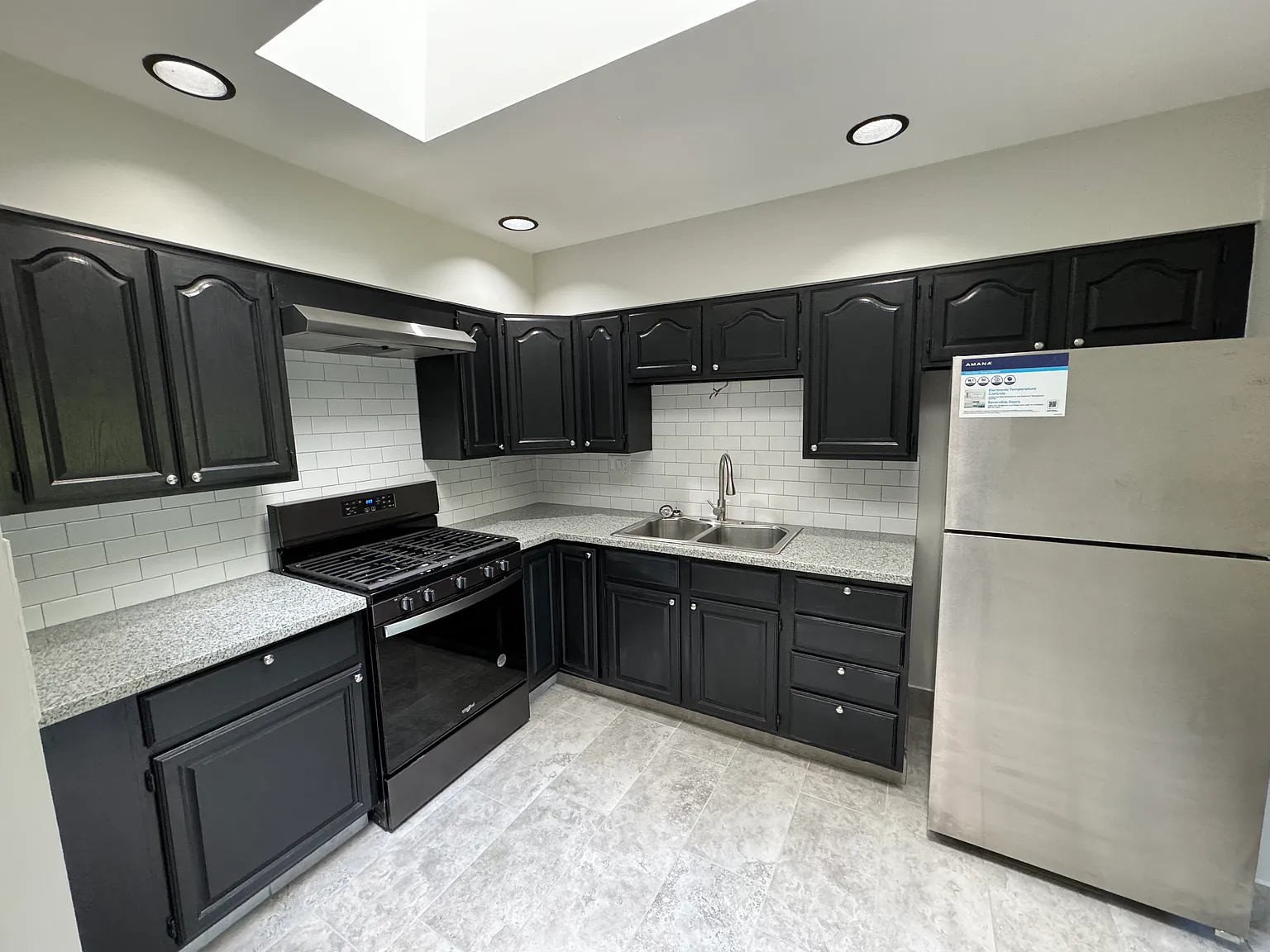 409 Oakland Ave — Photo 3
