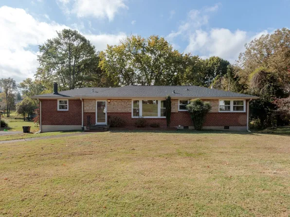 2808 Donna Hill Dr, Nashville, TN 37214