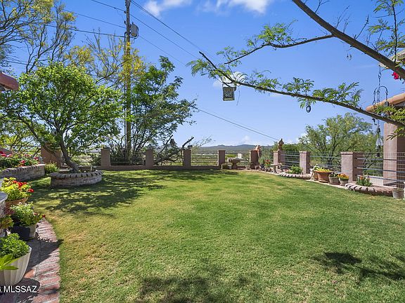 5th image of 448 Rio Rico Dr