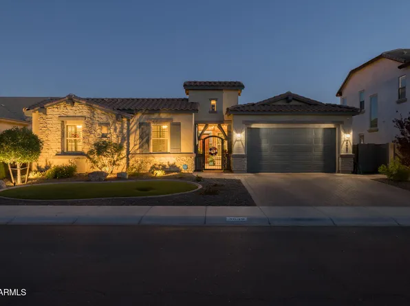 3049 E LONGHORN Drive, Gilbert, AZ 85297