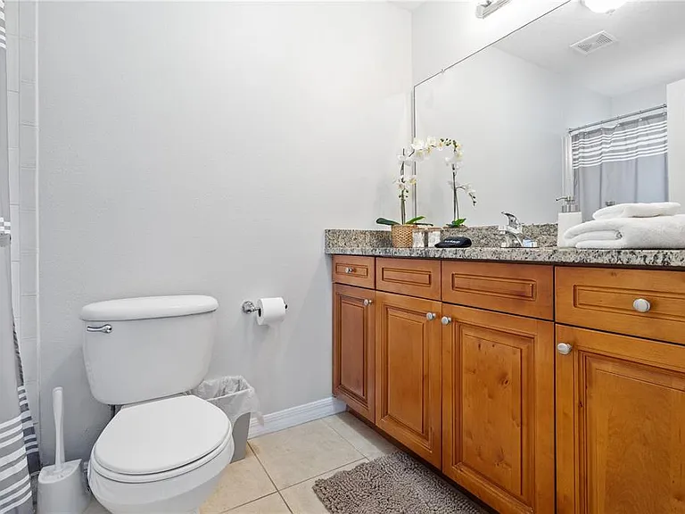 9415 Citrus Glen Pl — Photo 23