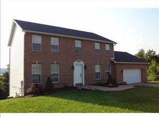 538 Thomas Dr, Uniontown, PA 15401