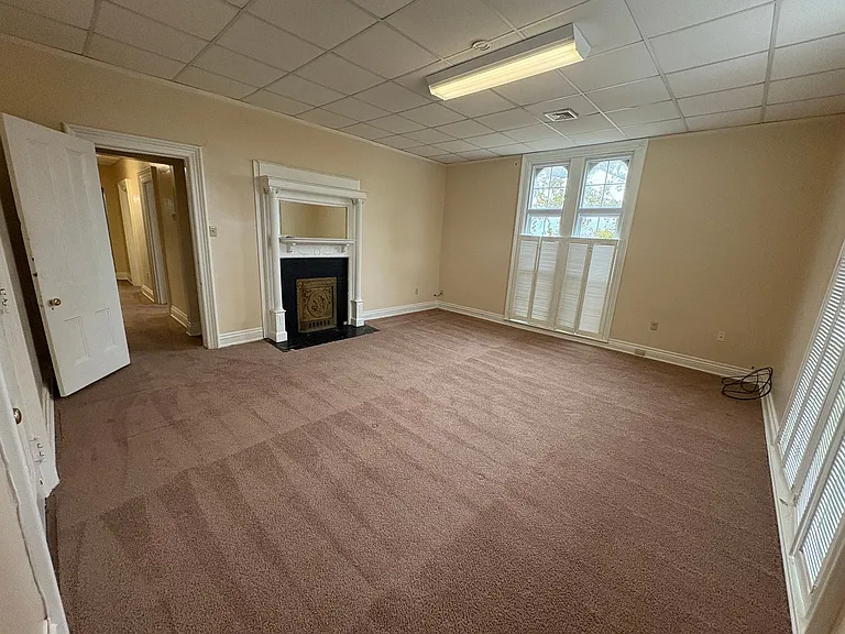 110 Langhorne Ln #4 — Photo 10