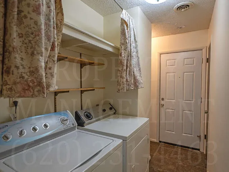 701 Beech St #E — Photo 19
