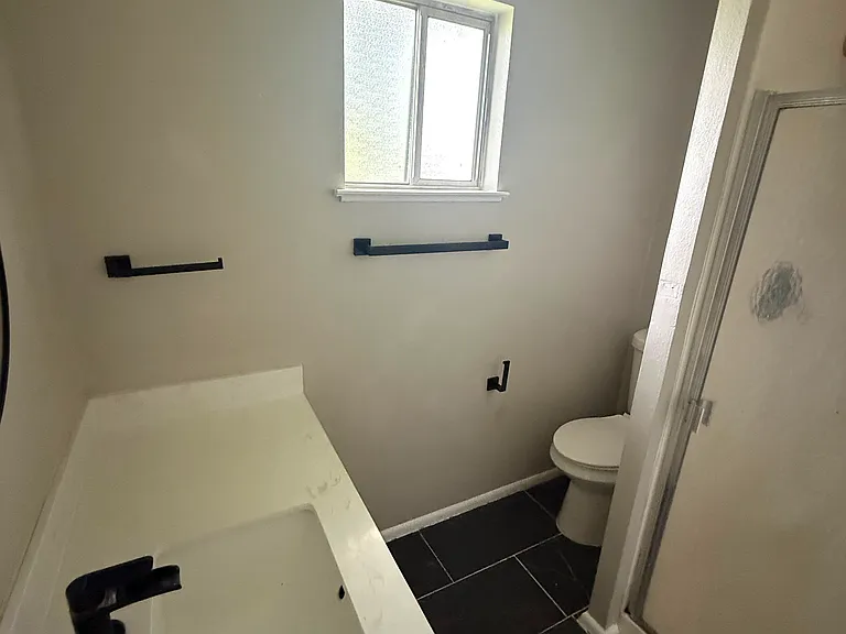 2712 Seattle St — Photo 10