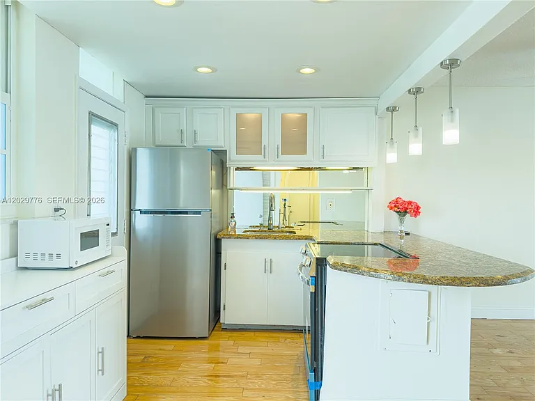 2861 Leonard Dr #F503 — Photo 5