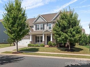 1020 Sterling Dr, Waxhaw, NC 28173