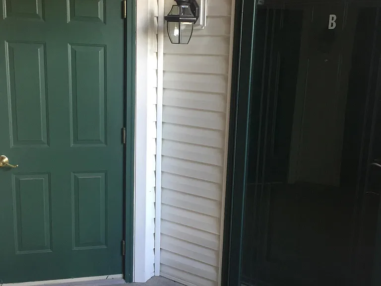 2514 Coppergate Square Dr #B — Photo 2