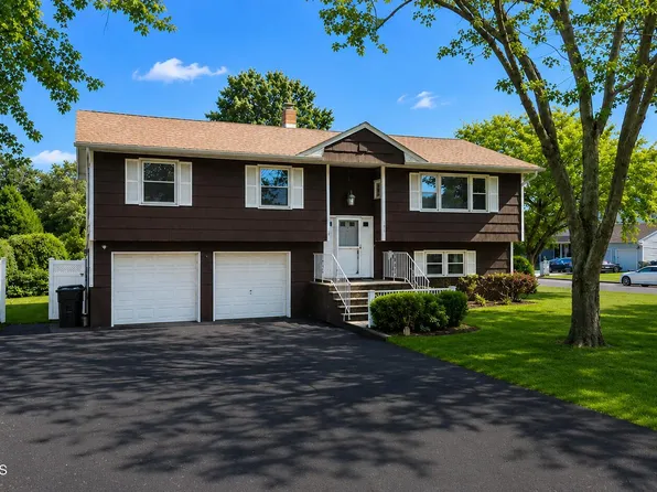 708 Auth Avenue, Oakhurst, NJ 07755