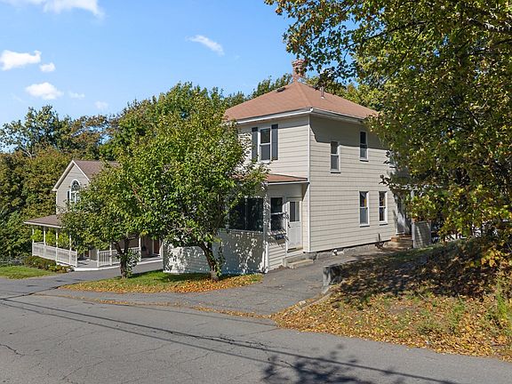 3rd image of 26 New Harbor Rd