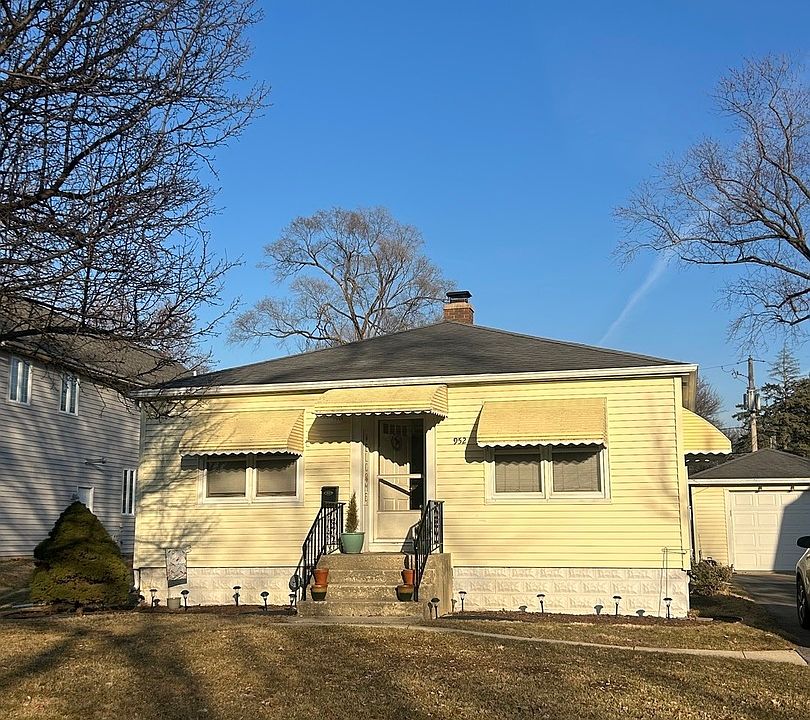 1st image of 952 N Loomis St