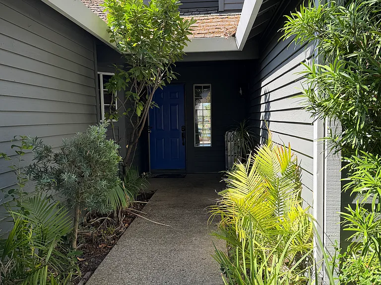 9328 Laguna Lake Way — Photo 3
