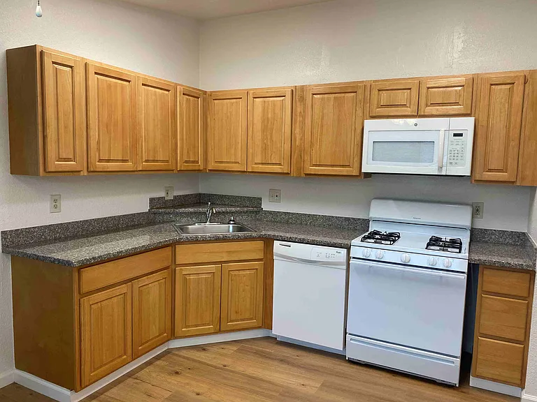 533 Soscol Ave #100 — Photo 2