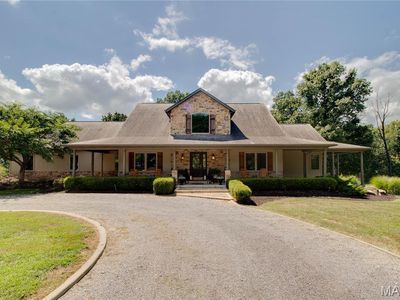 6550 S Davis Ln, Godfrey, IL, 62035