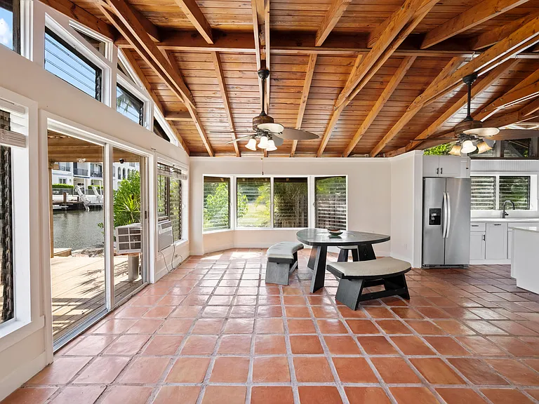 816 Chukker Rd — Photo 10