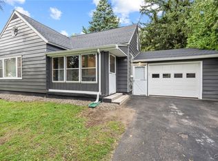 119 E Dauenhauer St, East Syracuse, NY 13057