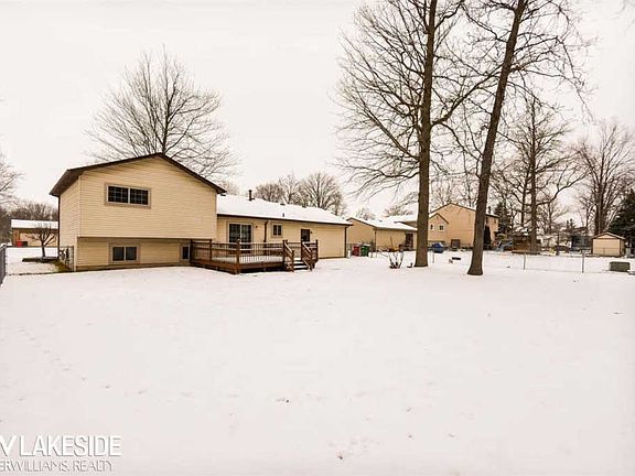 4th image of 48438 Kelly Lea Ln