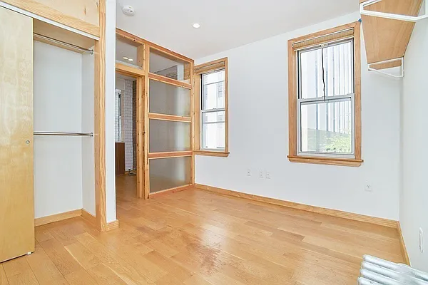 Rented by REAL New York | media 21