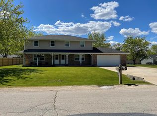 106 Musquequack St N, Burlington, WI 53105