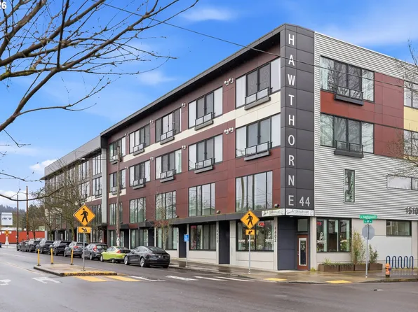 4426 SE Hawthorne Blvd #102, Portland, OR 97215
