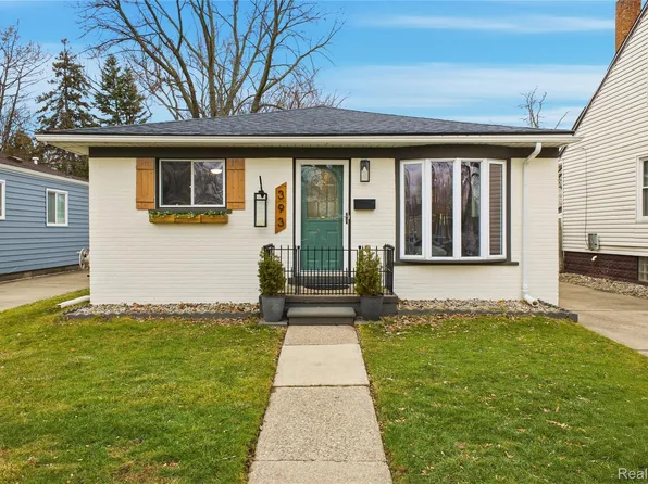 393 W Hudson Ave, Madison Heights, MI 48071