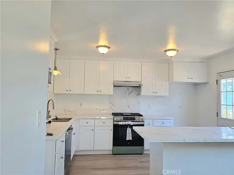 24223 Ambassador Pl — Photo 3