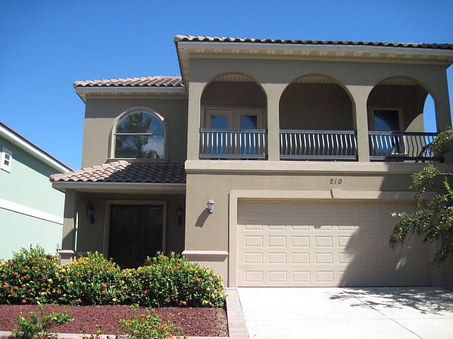 1st image of 210 W Sunset Dr