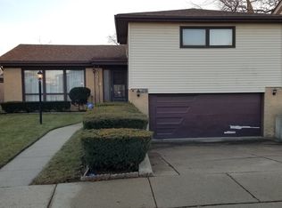 7847 Maple St, Morton Grove, IL 60053