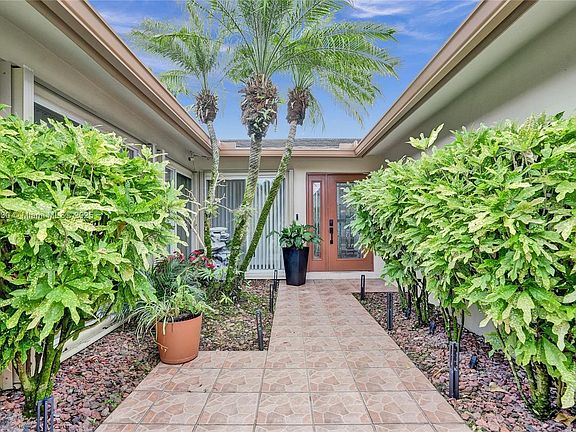 4th image of 9341 NW 33rd Pl