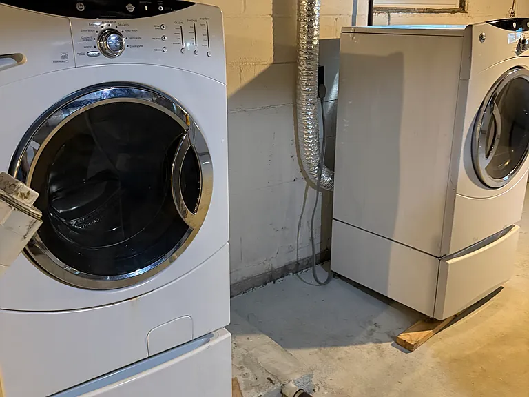 washer & dryer