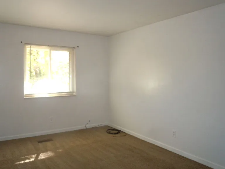 1809 Sir Lancelot Dr — Photo 8